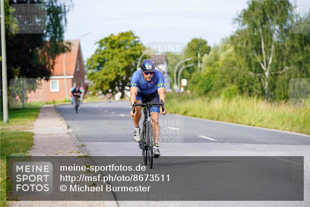 31.08.2025 - Elbe Triathlon Hamburg Michael Burmester http://msf.ph/oto/8673511 31.08.2025 10:12:12 Radfahren 601, 701 meine-sportfotos.de