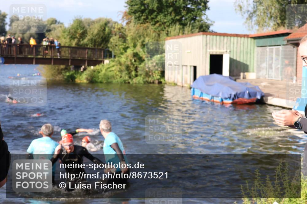 31.08.2025 - Elbe Triathlon Hamburg Luisa Fischer http://msf.ph/oto/8673521 31.08.2025 08:43:58 Schwimmen 279, 283, 370, 375 meine-sportfotos.de
