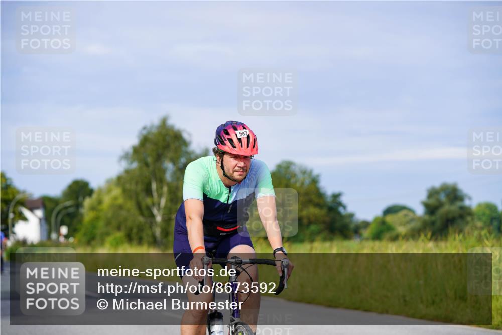 31.08.2025 - Elbe Triathlon Hamburg Michael Burmester http://msf.ph/oto/8673592 31.08.2025 10:12:29 Radfahren 473, 499, 587, 648, 665, 708, 748 meine-sportfotos.de