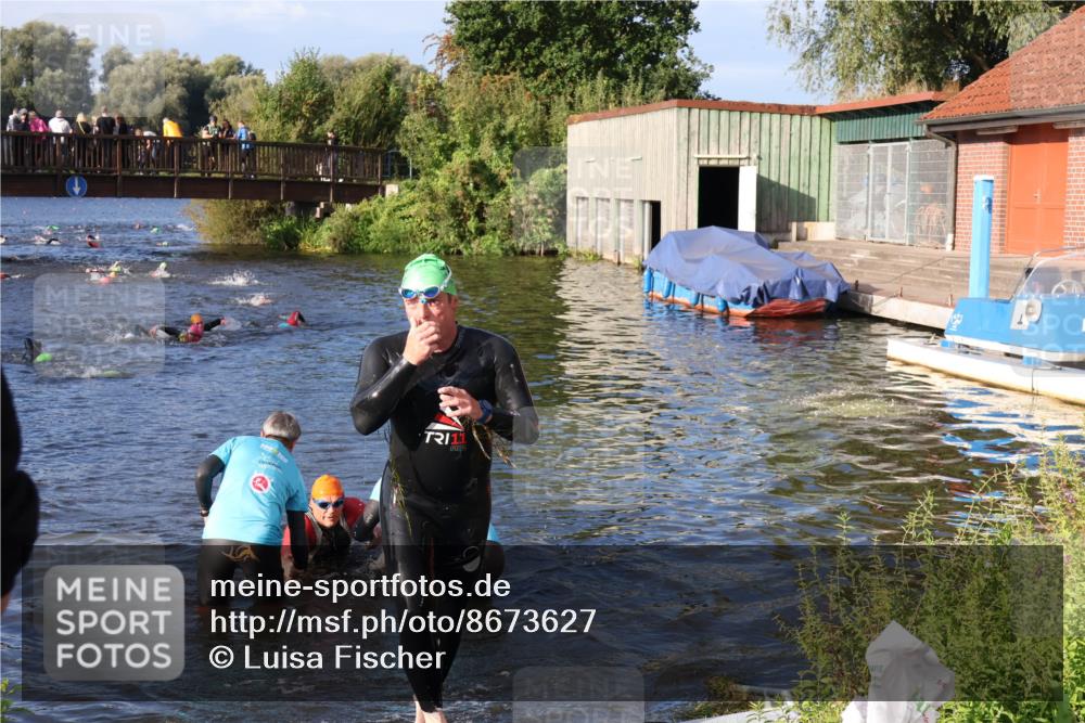 31.08.2025 - Elbe Triathlon Hamburg Luisa Fischer http://msf.ph/oto/8673627 31.08.2025 08:45:11 Schwimmen 311, 331 meine-sportfotos.de