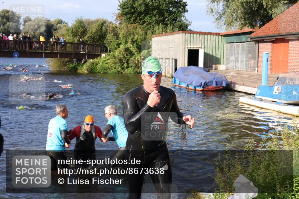 31.08.2025 - Elbe Triathlon Hamburg Luisa Fischer http://msf.ph/oto/8673638 31.08.2025 08:45:12 Schwimmen 311, 331 meine-sportfotos.de