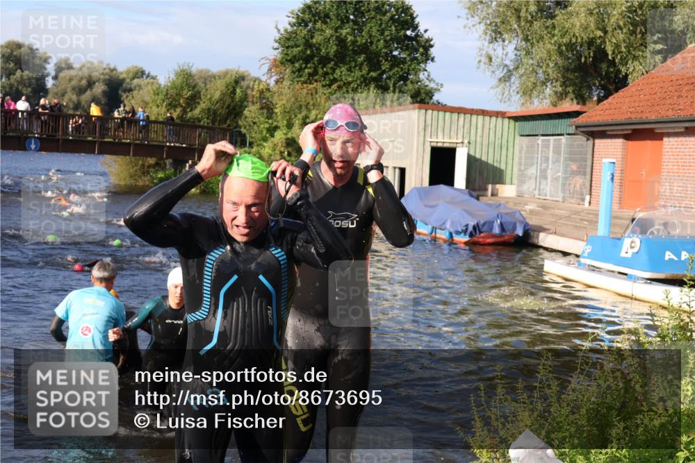 31.08.2025 - Elbe Triathlon Hamburg Luisa Fischer http://msf.ph/oto/8673695 31.08.2025 08:45:35 Schwimmen 264, 267, 269, 319, 348, 368 meine-sportfotos.de