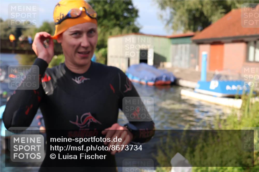 31.08.2025 - Elbe Triathlon Hamburg Luisa Fischer http://msf.ph/oto/8673734 31.08.2025 08:45:42 Schwimmen 264, 267, 269, 292, 319 meine-sportfotos.de