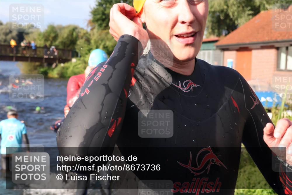 31.08.2025 - Elbe Triathlon Hamburg Luisa Fischer http://msf.ph/oto/8673736 31.08.2025 08:45:42 Schwimmen 264, 267, 269, 292, 319 meine-sportfotos.de