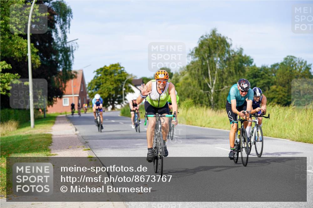 31.08.2025 - Elbe Triathlon Hamburg Michael Burmester http://msf.ph/oto/8673767 31.08.2025 10:12:51 Radfahren 664, 669, 700, 712, 722, 737, 745, 775 meine-sportfotos.de