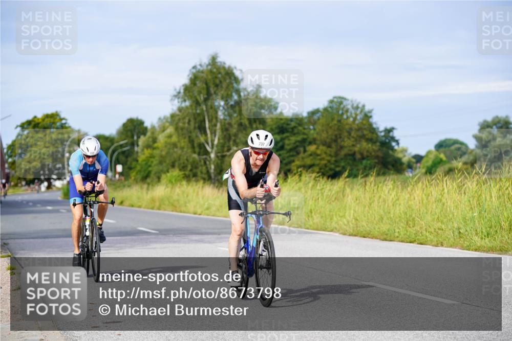 31.08.2025 - Elbe Triathlon Hamburg Michael Burmester http://msf.ph/oto/8673798 31.08.2025 10:12:53 Radfahren 664, 712, 722, 737, 745, 775, 779 meine-sportfotos.de