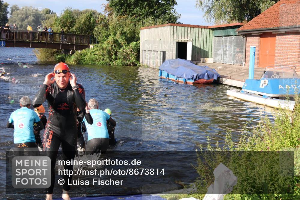 31.08.2025 - Elbe Triathlon Hamburg Luisa Fischer http://msf.ph/oto/8673814 31.08.2025 08:45:56 Schwimmen 260, 261, 285, 292, 324, 334, 384 meine-sportfotos.de