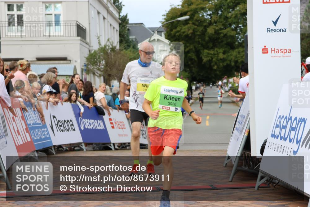 31.08.2025 - 21. Blankeneser Heldenlauf Strokosch-Dieckow http://msf.ph/oto/8673911 31.08.2025 10:51:30 Ziel 2187, 3580, 3030 meine-sportfotos.de