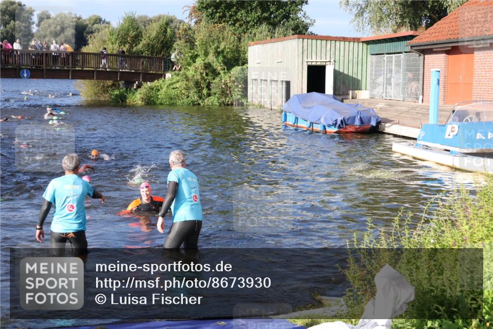 31.08.2025 - Elbe Triathlon Hamburg Luisa Fischer http://msf.ph/oto/8673930 31.08.2025 08:46:13 Schwimmen 246, 280, 281 meine-sportfotos.de