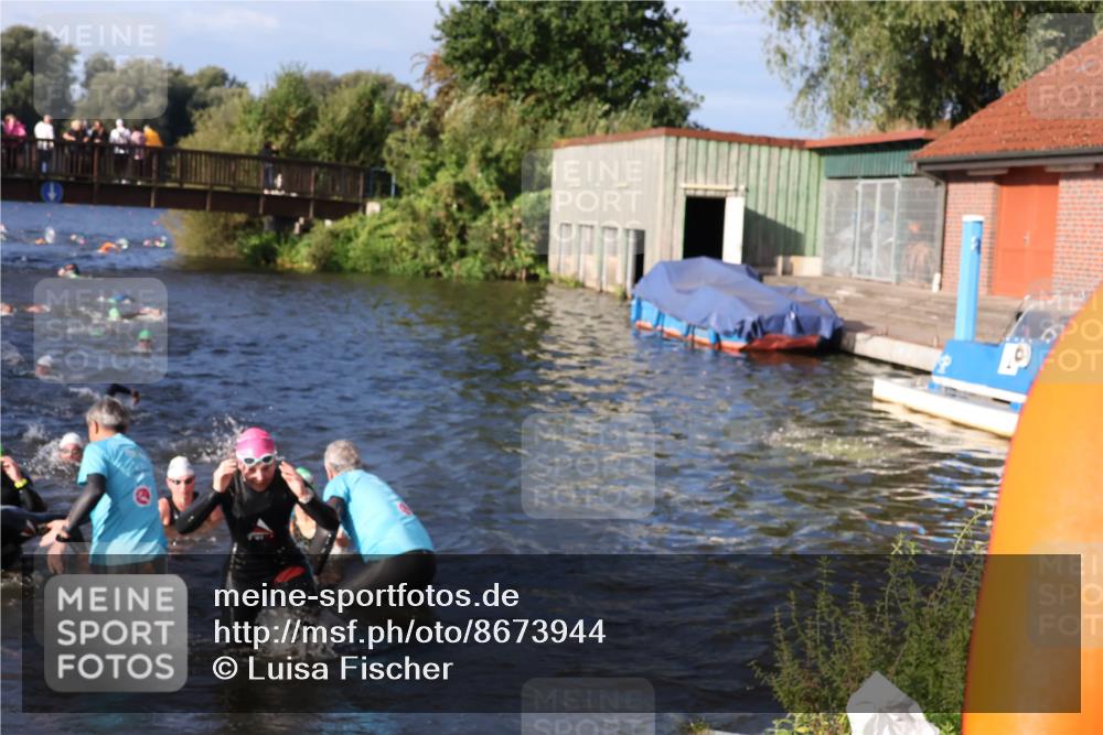 31.08.2025 - Elbe Triathlon Hamburg Luisa Fischer http://msf.ph/oto/8673944 31.08.2025 08:46:20 Schwimmen 280, 281, 287, 291, 315, 346 meine-sportfotos.de