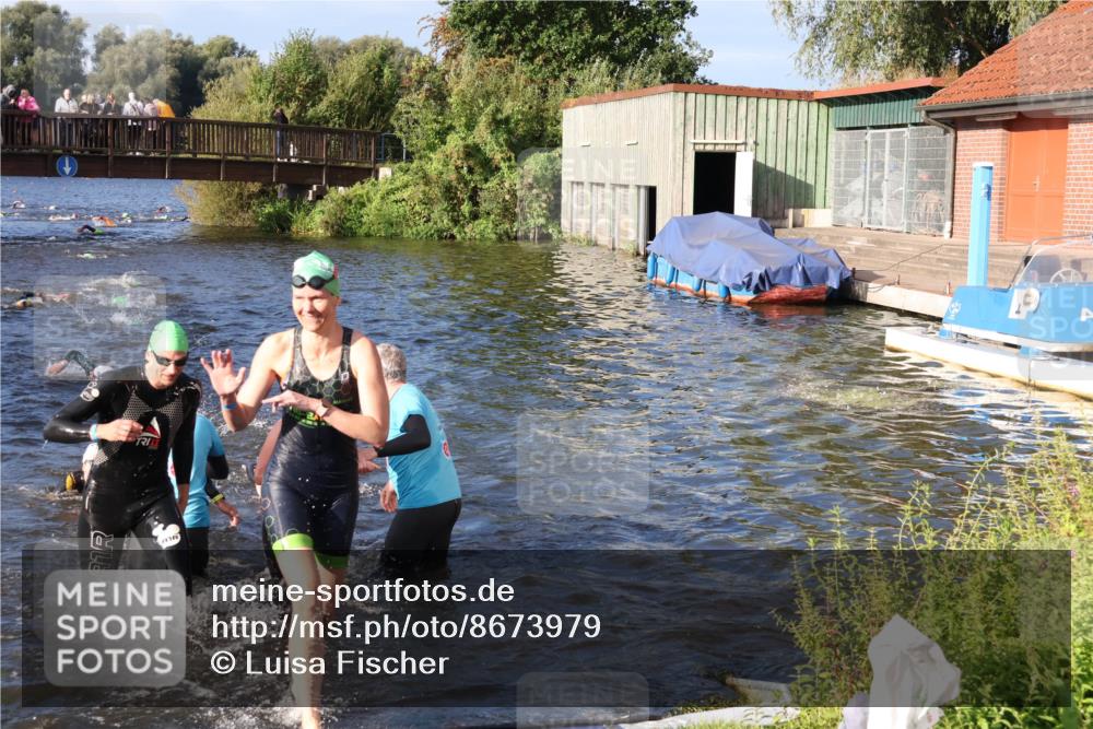 31.08.2025 - Elbe Triathlon Hamburg Luisa Fischer http://msf.ph/oto/8673979 31.08.2025 08:46:24 Schwimmen 281, 287, 291, 301, 305, 315, 346 meine-sportfotos.de