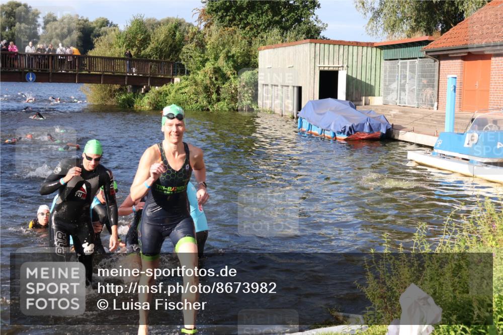 31.08.2025 - Elbe Triathlon Hamburg Luisa Fischer http://msf.ph/oto/8673982 31.08.2025 08:46:25 Schwimmen 268, 281, 287, 291, 301, 305, 315, 346 meine-sportfotos.de