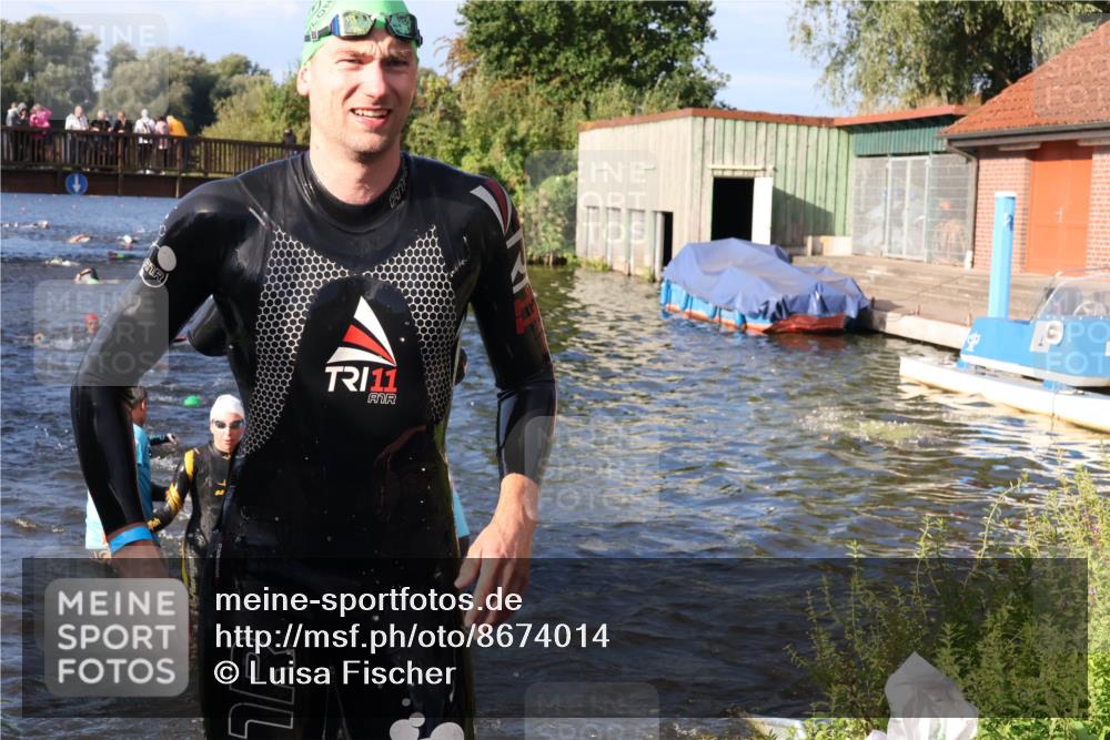 31.08.2025 - Elbe Triathlon Hamburg Luisa Fischer http://msf.ph/oto/8674014 31.08.2025 08:46:29 Schwimmen 268, 291, 293, 301, 305, 315, 346 meine-sportfotos.de