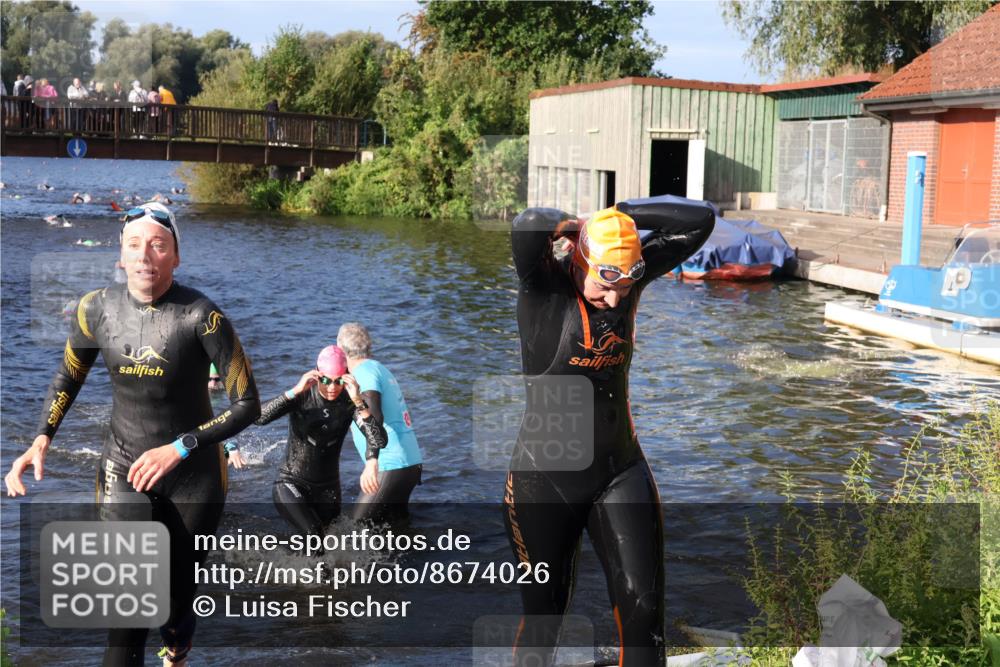 31.08.2025 - Elbe Triathlon Hamburg Luisa Fischer http://msf.ph/oto/8674026 31.08.2025 08:46:32 Schwimmen 268, 293, 301, 305, 313, 346 meine-sportfotos.de