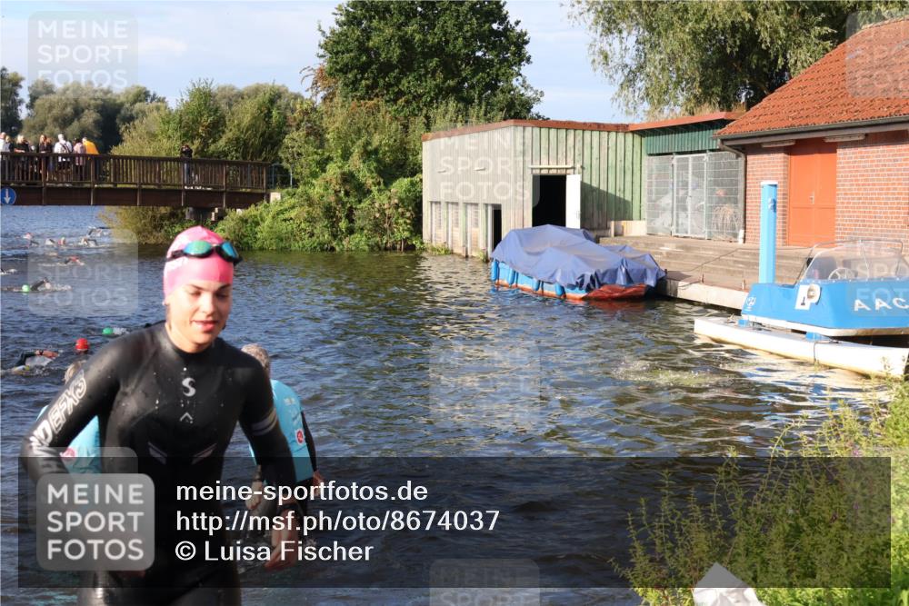 31.08.2025 - Elbe Triathlon Hamburg Luisa Fischer http://msf.ph/oto/8674037 31.08.2025 08:46:36 Schwimmen 268, 293, 301, 305, 313, 318 meine-sportfotos.de