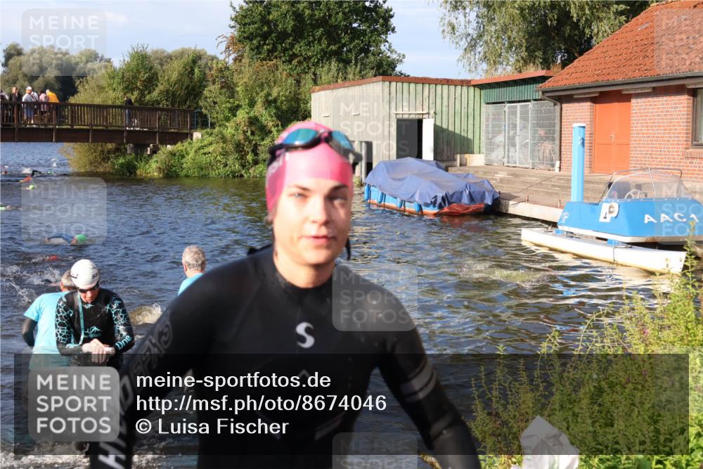 31.08.2025 - Elbe Triathlon Hamburg Luisa Fischer http://msf.ph/oto/8674046 31.08.2025 08:46:36 Schwimmen 268, 293, 301, 305, 313, 318 meine-sportfotos.de