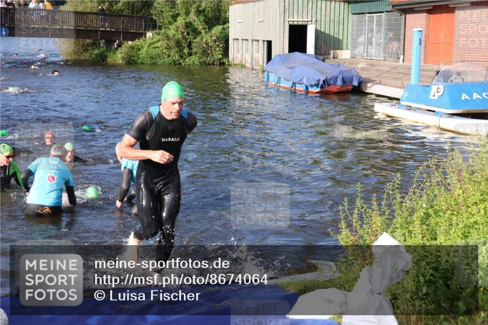 31.08.2025 - Elbe Triathlon Hamburg Luisa Fischer http://msf.ph/oto/8674064 31.08.2025 08:46:42 Schwimmen 247, 293, 309, 313, 318, 337 meine-sportfotos.de