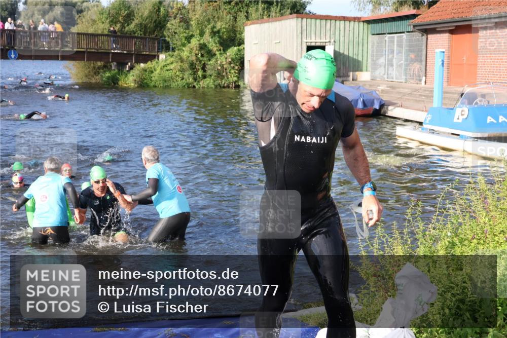 31.08.2025 - Elbe Triathlon Hamburg Luisa Fischer http://msf.ph/oto/8674077 31.08.2025 08:46:43 Schwimmen 247, 309, 313, 318, 337 meine-sportfotos.de