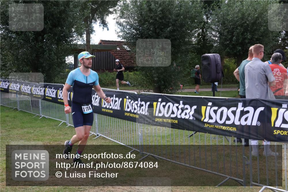 31.08.2025 - Elbe Triathlon Hamburg Luisa Fischer http://msf.ph/oto/8674084 31.08.2025 11:31:03 Laufen 1184 meine-sportfotos.de