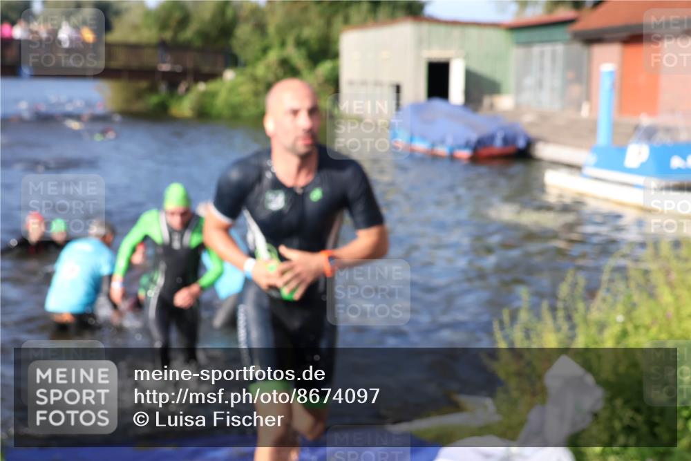31.08.2025 - Elbe Triathlon Hamburg Luisa Fischer http://msf.ph/oto/8674097 31.08.2025 08:46:46 Schwimmen 247, 259, 266, 309, 313, 318, 337 meine-sportfotos.de