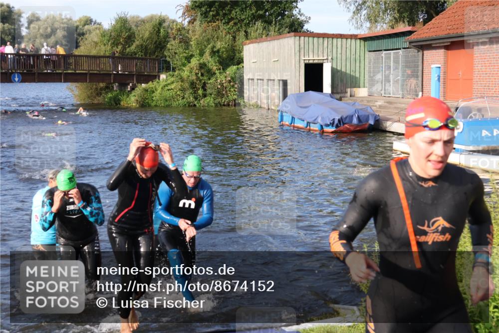 31.08.2025 - Elbe Triathlon Hamburg Luisa Fischer http://msf.ph/oto/8674152 31.08.2025 08:46:56 Schwimmen 247, 259, 266, 383, 385 meine-sportfotos.de