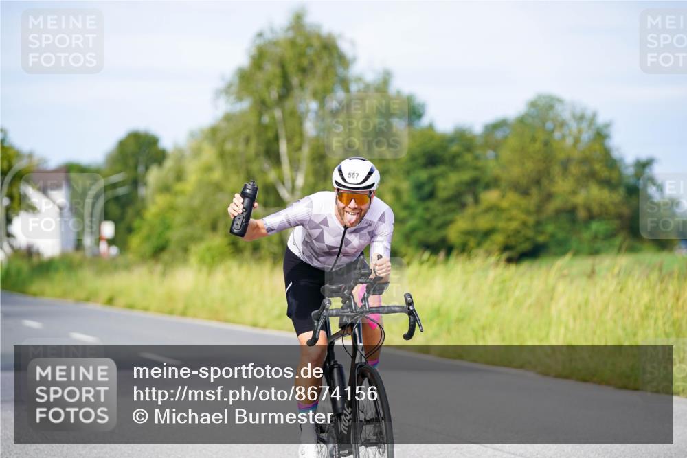 31.08.2025 - Elbe Triathlon Hamburg Michael Burmester http://msf.ph/oto/8674156 31.08.2025 10:13:55 Radfahren 567 meine-sportfotos.de