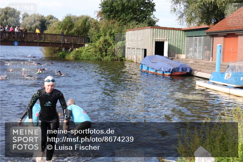 31.08.2025 - Elbe Triathlon Hamburg Luisa Fischer http://msf.ph/oto/8674239 31.08.2025 08:47:20 Schwimmen 290, 347 meine-sportfotos.de