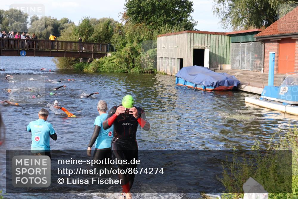 31.08.2025 - Elbe Triathlon Hamburg Luisa Fischer http://msf.ph/oto/8674274 31.08.2025 08:47:24 Schwimmen 290, 347 meine-sportfotos.de
