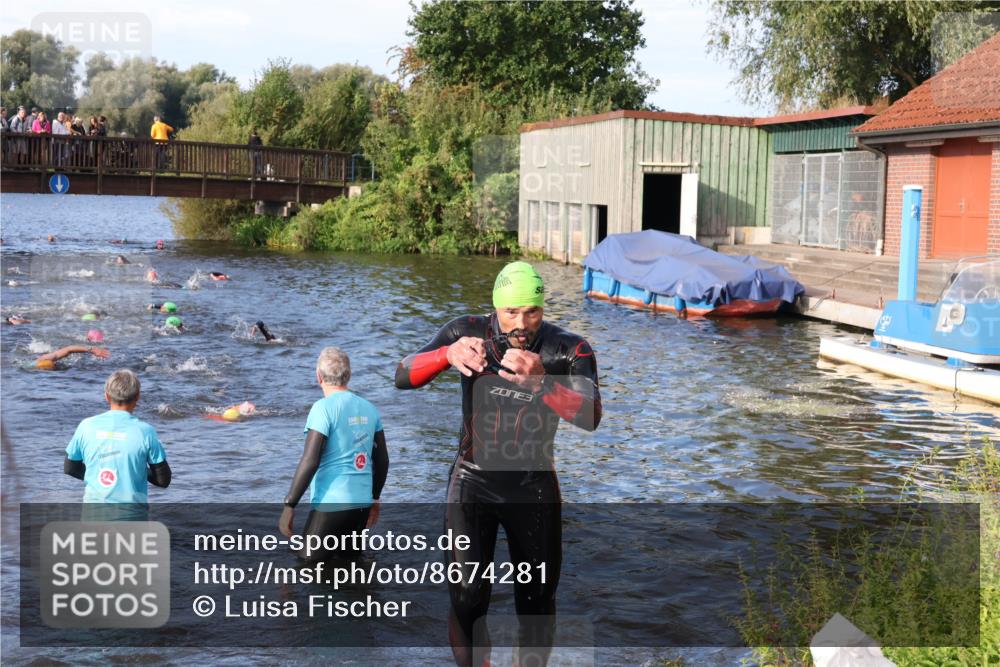 31.08.2025 - Elbe Triathlon Hamburg Luisa Fischer http://msf.ph/oto/8674281 31.08.2025 08:47:25 Schwimmen 290, 347 meine-sportfotos.de