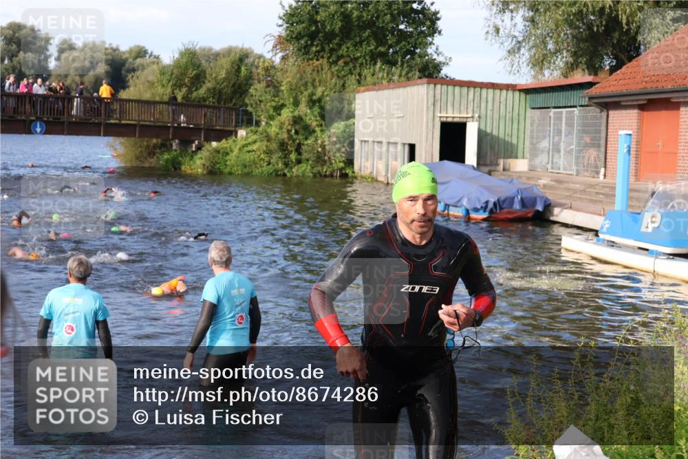 31.08.2025 - Elbe Triathlon Hamburg Luisa Fischer http://msf.ph/oto/8674286 31.08.2025 08:47:26 Schwimmen 347 meine-sportfotos.de
