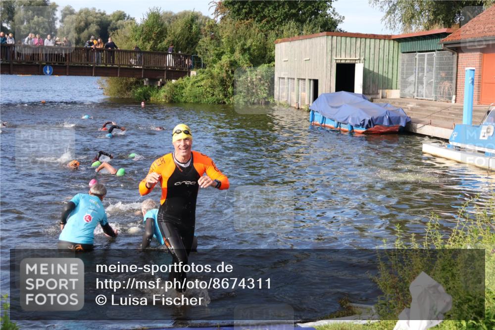 31.08.2025 - Elbe Triathlon Hamburg Luisa Fischer http://msf.ph/oto/8674311 31.08.2025 08:47:35 Schwimmen 351, 357, 366 meine-sportfotos.de