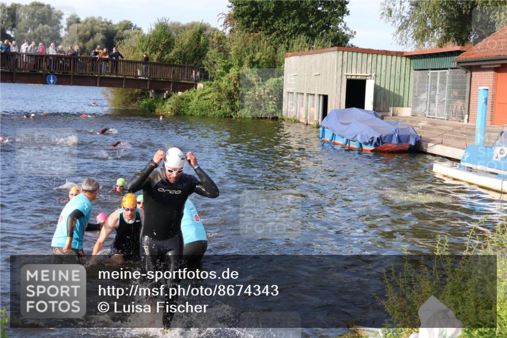 31.08.2025 - Elbe Triathlon Hamburg Luisa Fischer http://msf.ph/oto/8674343 31.08.2025 08:47:39 Schwimmen 278, 351, 357, 366, 371 meine-sportfotos.de