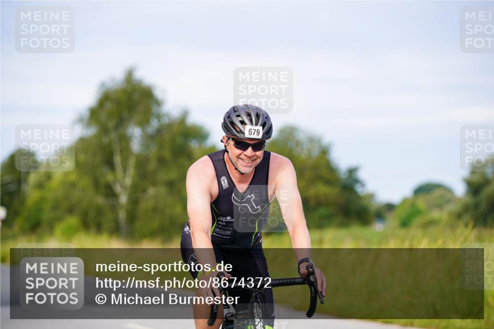 31.08.2025 - Elbe Triathlon Hamburg Michael Burmester http://msf.ph/oto/8674372 31.08.2025 10:14:49 Radfahren 615, 617, 643, 679, 717 meine-sportfotos.de