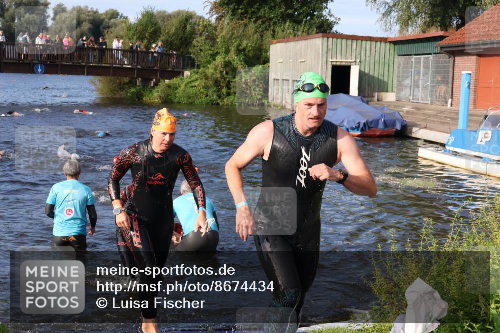 31.08.2025 - Elbe Triathlon Hamburg Luisa Fischer http://msf.ph/oto/8674434 31.08.2025 08:47:51 Schwimmen 249, 278, 282, 308, 316 meine-sportfotos.de
