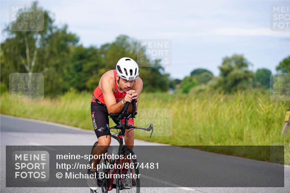 31.08.2025 - Elbe Triathlon Hamburg Michael Burmester http://msf.ph/oto/8674481 31.08.2025 10:15:04 Radfahren 455, 758, 864 meine-sportfotos.de