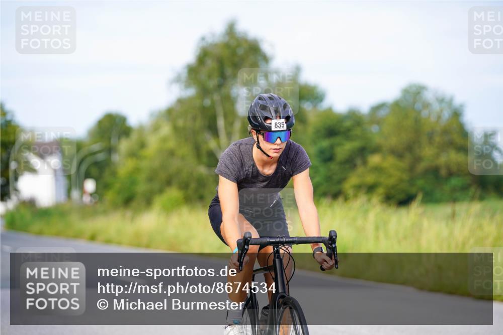 31.08.2025 - Elbe Triathlon Hamburg Michael Burmester http://msf.ph/oto/8674534 31.08.2025 10:15:13 Radfahren 707, 740, 835, 864 meine-sportfotos.de