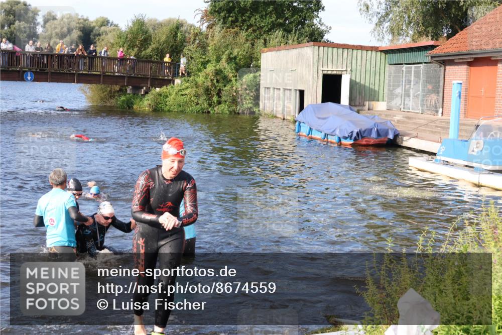 31.08.2025 - Elbe Triathlon Hamburg Luisa Fischer http://msf.ph/oto/8674559 31.08.2025 08:48:07 Schwimmen 258, 297, 299, 329, 341 meine-sportfotos.de