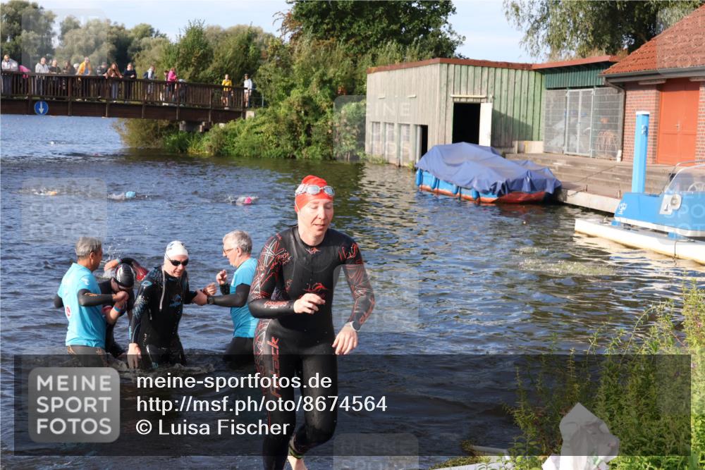 31.08.2025 - Elbe Triathlon Hamburg Luisa Fischer http://msf.ph/oto/8674564 31.08.2025 08:48:08 Schwimmen 258, 297, 299, 329, 341 meine-sportfotos.de