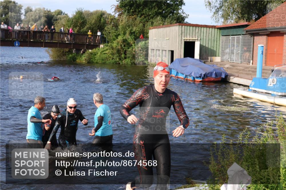 31.08.2025 - Elbe Triathlon Hamburg Luisa Fischer http://msf.ph/oto/8674568 31.08.2025 08:48:08 Schwimmen 258, 297, 299, 329, 341 meine-sportfotos.de