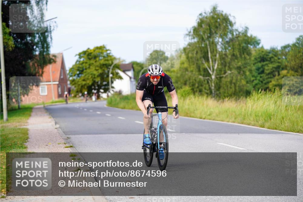 31.08.2025 - Elbe Triathlon Hamburg Michael Burmester http://msf.ph/oto/8674596 31.08.2025 10:15:23 Radfahren 610, 635 meine-sportfotos.de