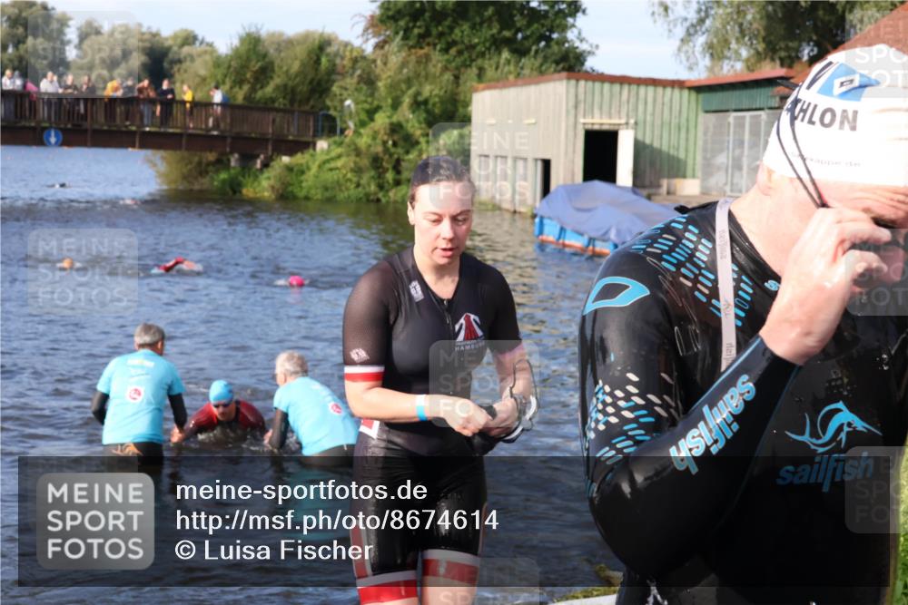 31.08.2025 - Elbe Triathlon Hamburg Luisa Fischer http://msf.ph/oto/8674614 31.08.2025 08:48:14 Schwimmen 299, 329, 365 meine-sportfotos.de