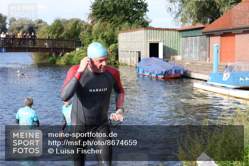 31.08.2025 - Elbe Triathlon Hamburg Luisa Fischer http://msf.ph/oto/8674659 31.08.2025 08:48:44 Schwimmen 289, 377 meine-sportfotos.de