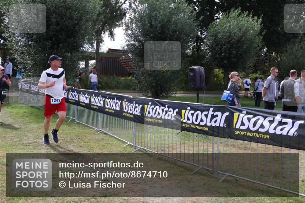 31.08.2025 - Elbe Triathlon Hamburg Luisa Fischer http://msf.ph/oto/8674710 31.08.2025 11:37:08 Laufen 866, 1242 meine-sportfotos.de
