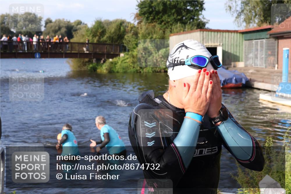 31.08.2025 - Elbe Triathlon Hamburg Luisa Fischer http://msf.ph/oto/8674732 31.08.2025 08:49:32 Schwimmen 173, 294, 327 meine-sportfotos.de