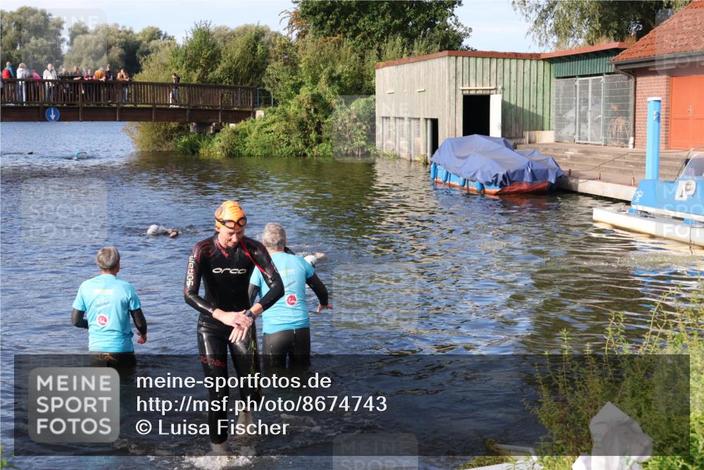 31.08.2025 - Elbe Triathlon Hamburg Luisa Fischer http://msf.ph/oto/8674743 31.08.2025 08:49:39 Schwimmen 327 meine-sportfotos.de