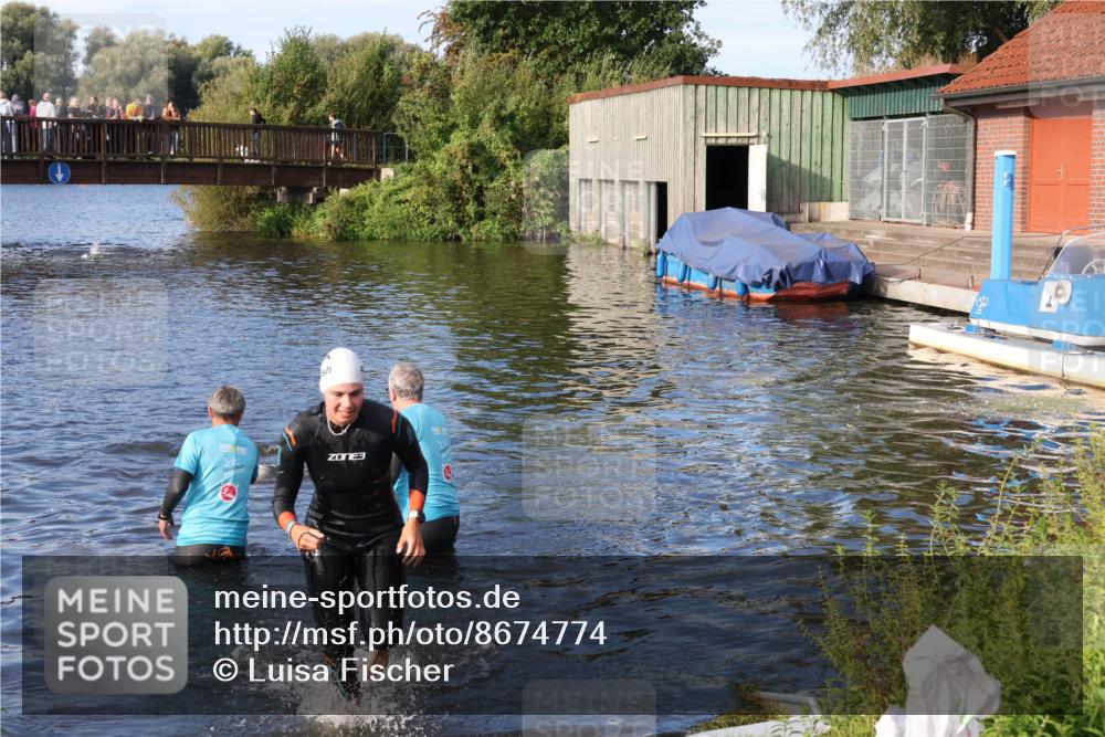 31.08.2025 - Elbe Triathlon Hamburg Luisa Fischer http://msf.ph/oto/8674774 31.08.2025 08:49:50 Schwimmen 253, 359 meine-sportfotos.de