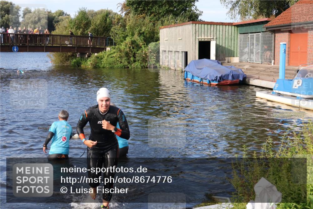 31.08.2025 - Elbe Triathlon Hamburg Luisa Fischer http://msf.ph/oto/8674776 31.08.2025 08:49:50 Schwimmen 253, 359 meine-sportfotos.de