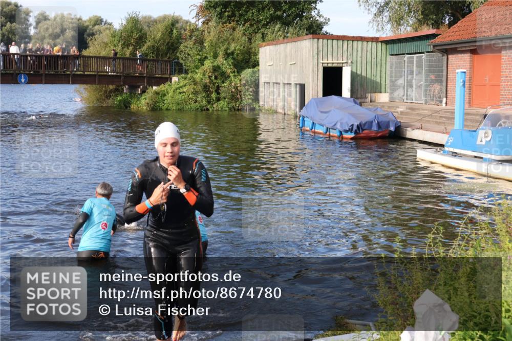 31.08.2025 - Elbe Triathlon Hamburg Luisa Fischer http://msf.ph/oto/8674780 31.08.2025 08:49:51 Schwimmen 253, 359 meine-sportfotos.de