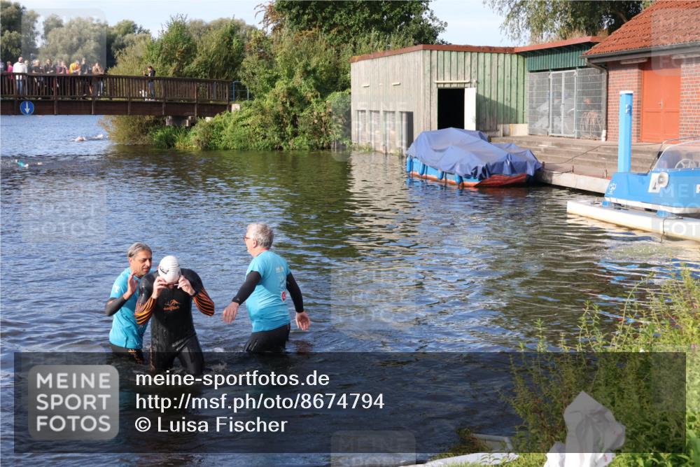 31.08.2025 - Elbe Triathlon Hamburg Luisa Fischer http://msf.ph/oto/8674794 31.08.2025 08:49:55 Schwimmen 359 meine-sportfotos.de