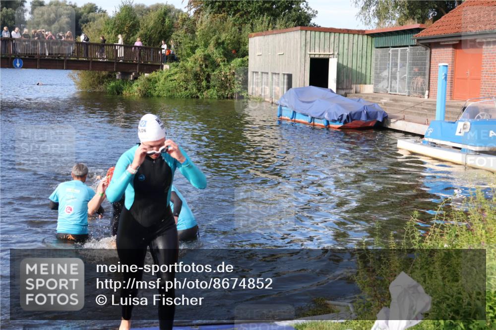 31.08.2025 - Elbe Triathlon Hamburg Luisa Fischer http://msf.ph/oto/8674852 31.08.2025 08:50:47 Schwimmen 255, 284, 389, 443 meine-sportfotos.de